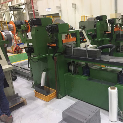Máquina automática de corte de núcleo de reator
