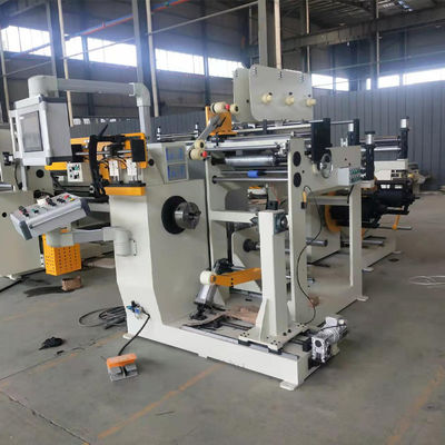 Máquina automática de enrolar bobinas e folhas