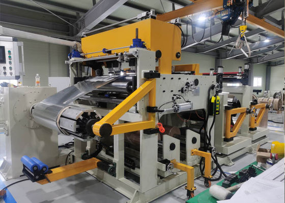 Máquina de enrolar folhas de transformador com enrolador de soldadura a frio