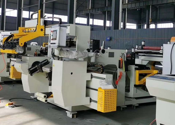 Máquina de enrolar folhas de cobre automática