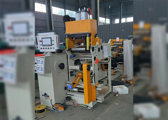 Máquina de enrolar folhas de alumínio por transformação automática