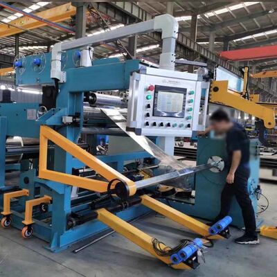 Máquina de enrolamento de folhas de transformador com 22 kW de potência de enrolamento, 0-18 RPM de velocidade e 2 conjuntos de unidade de desburo para enrolamento de precisão