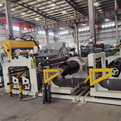 Máquina de enrolar folhas de transformador de largura de folha de 1400 mm com 22kw de potência de enrolamento e soldagem a frio