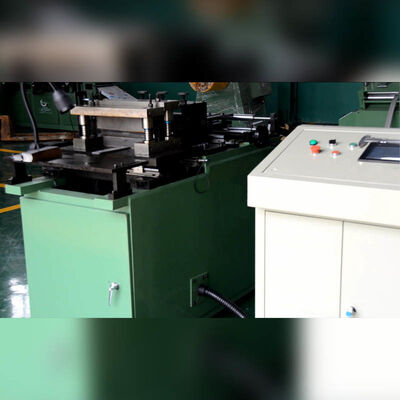 Máquina automática de corte de núcleo com 120m/min Velocidade de corte para 0,23 ~ 0,5mm Silicon Steel Strip e controle PLC