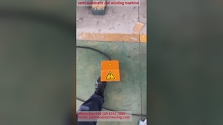 Máquina de enrolar bobinas de transformadores semiautomática